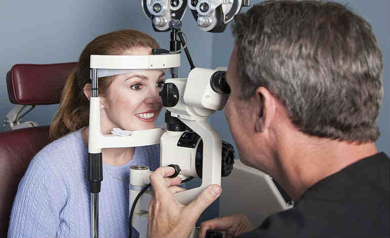 Обследование зрения перед операцией лазерной коррекции зрения